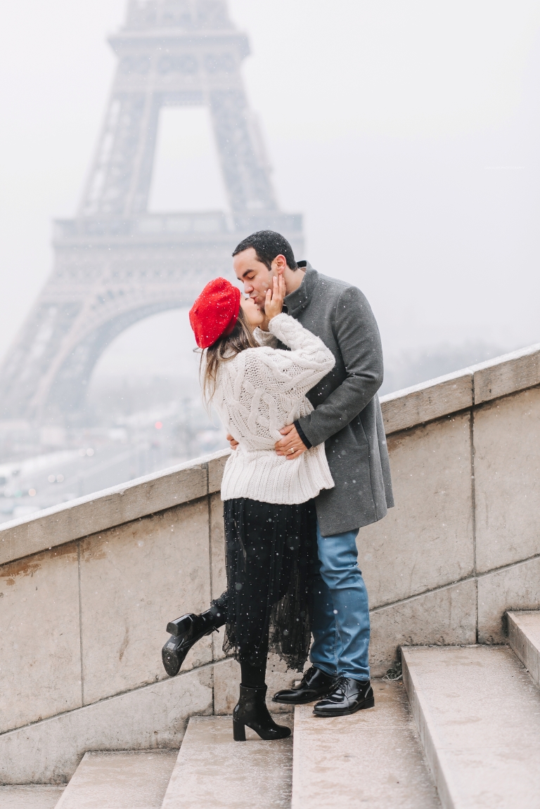 snowy paris photo shooting