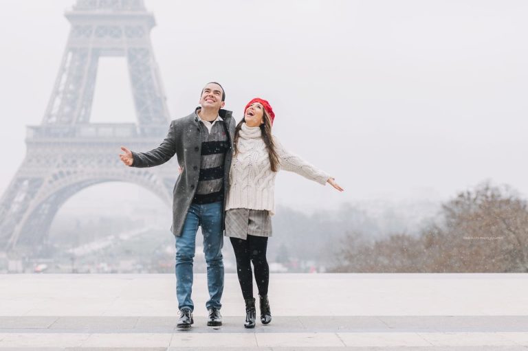 snowy paris photo shooting